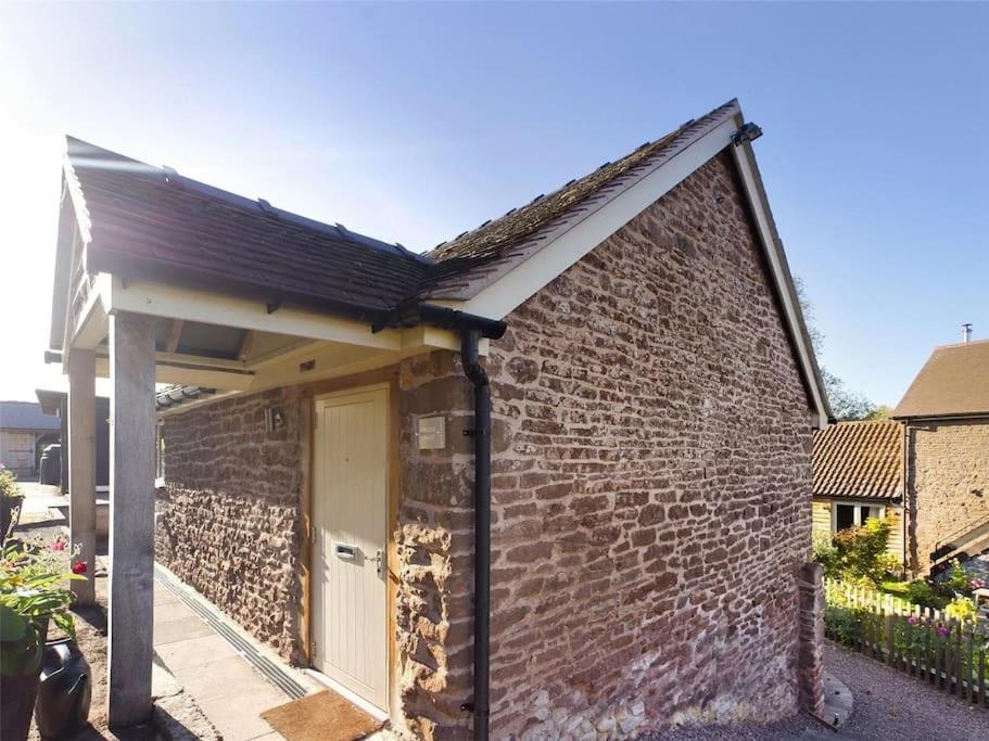 Wagtail Lodge Foy Kültér fotó